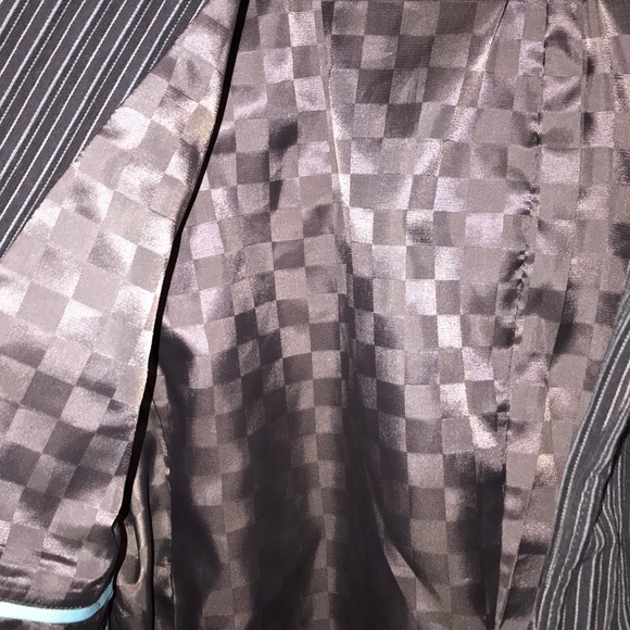 Cezani gently worn men’s blue/grey pinstripejacket - Picture 5 of 9